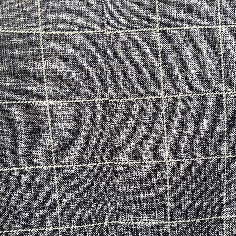 Unbranded refined gray